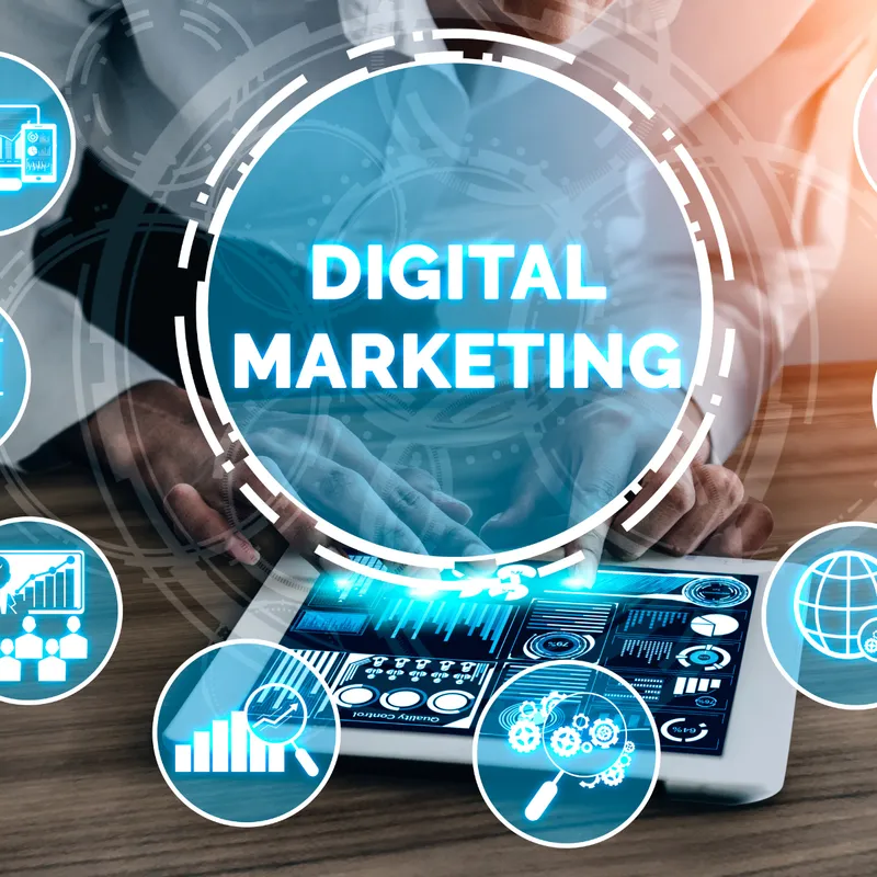 Marketing & Communication